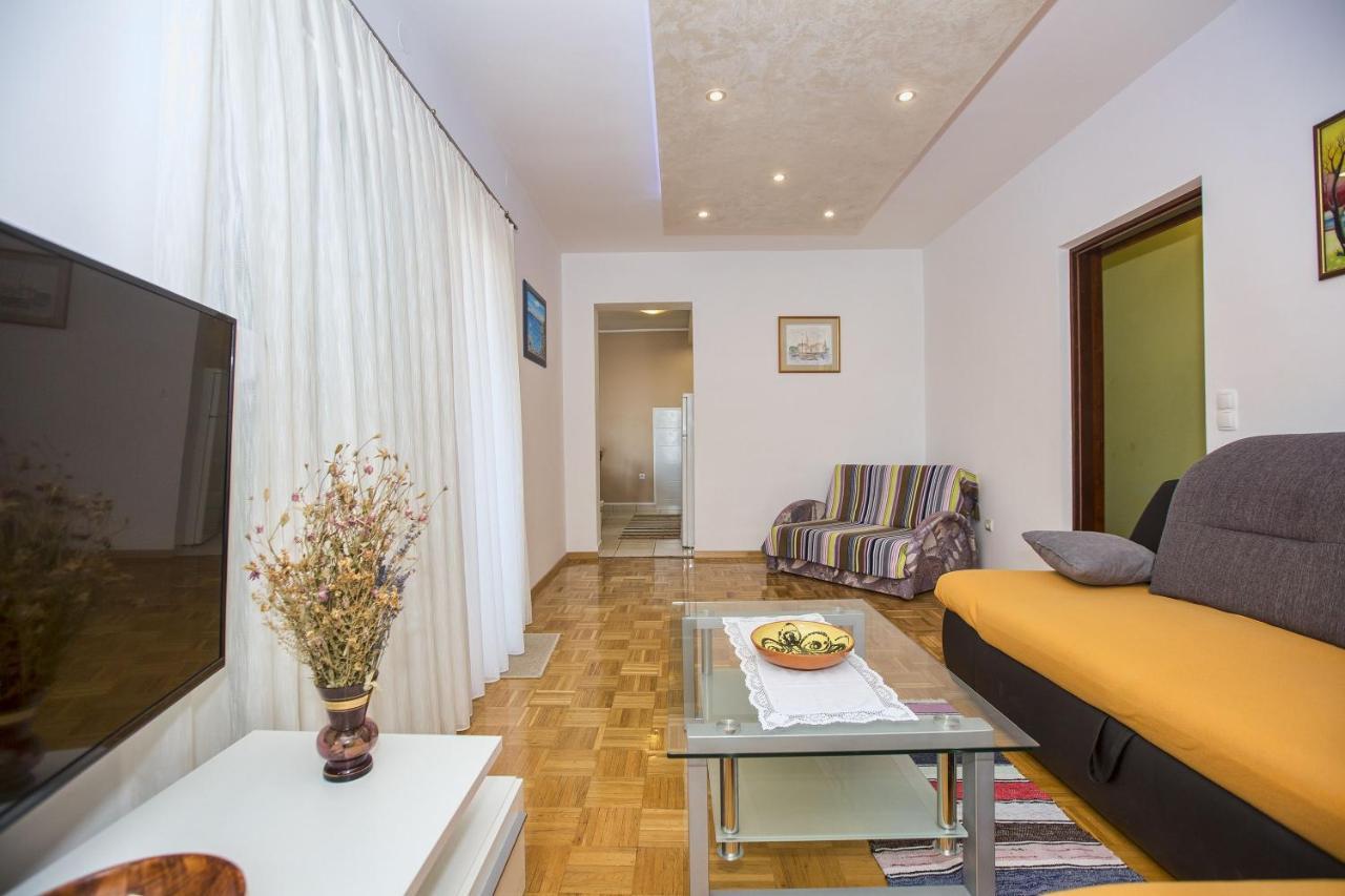 Apartmani Marijana Cesarica Εξωτερικό φωτογραφία