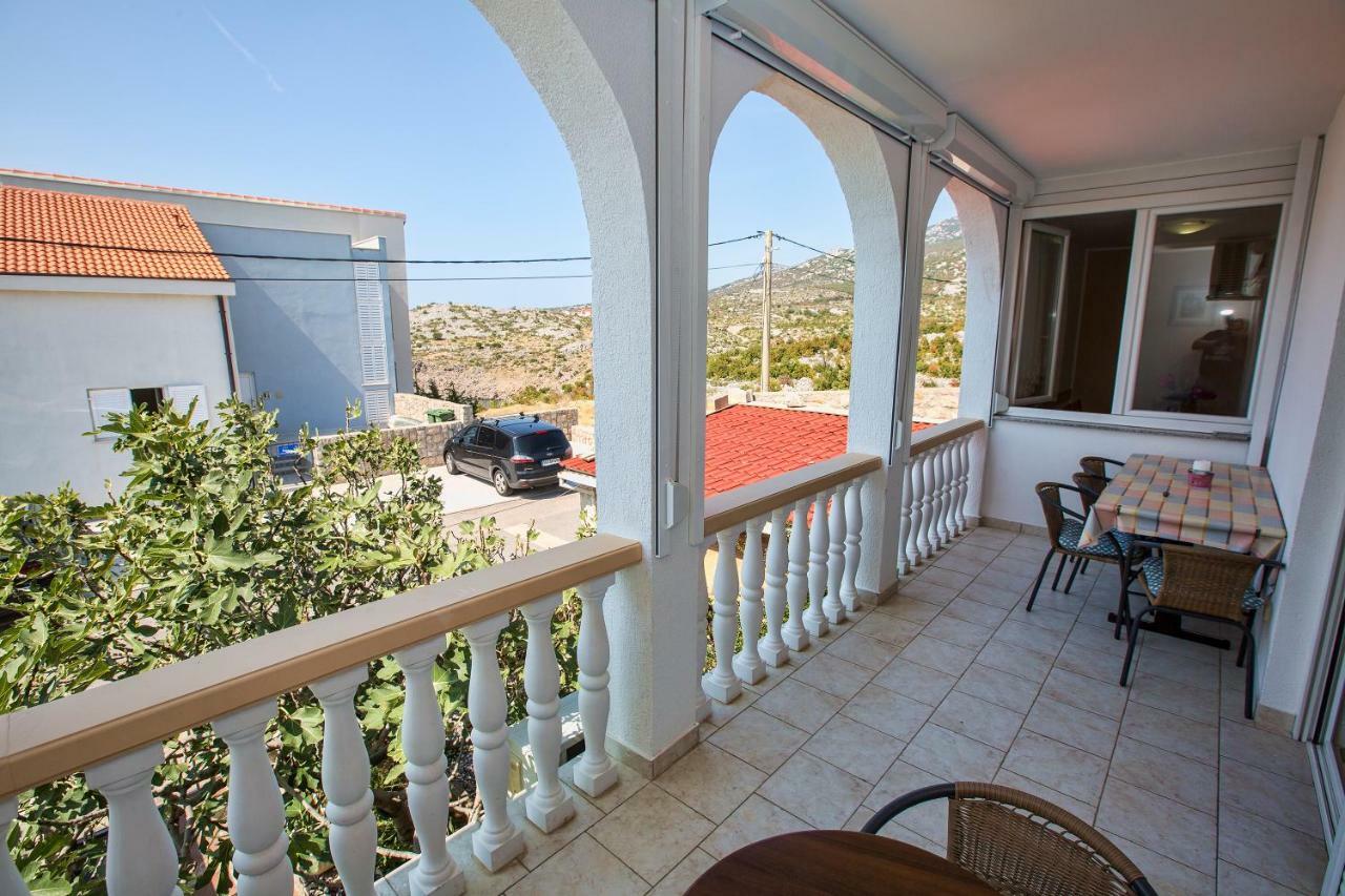 Apartmani Marijana Cesarica Εξωτερικό φωτογραφία